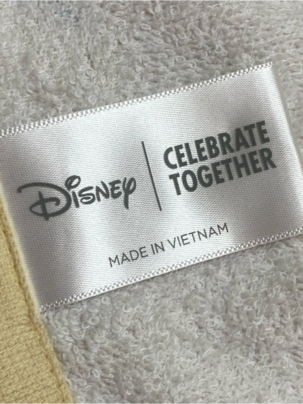 Disney Mickey and Minnie Mouse Kitchen Dish Towel Retro Thankful Friends